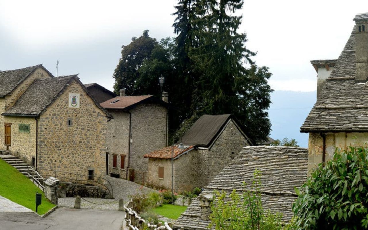 A look at Arnosto