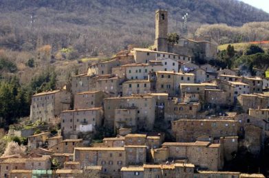 Uno-sguardo-a-Castelnuovo-Val-di-Cecina