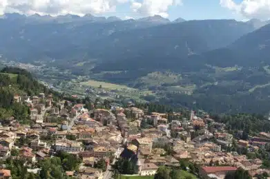 Uno-sguardo-a-Cavalese