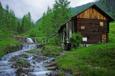 A look at San Martino in Badia-St. Martin in Thurn