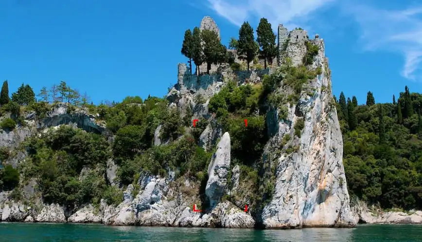 Roccia della Dama Bianca del castello di Duino