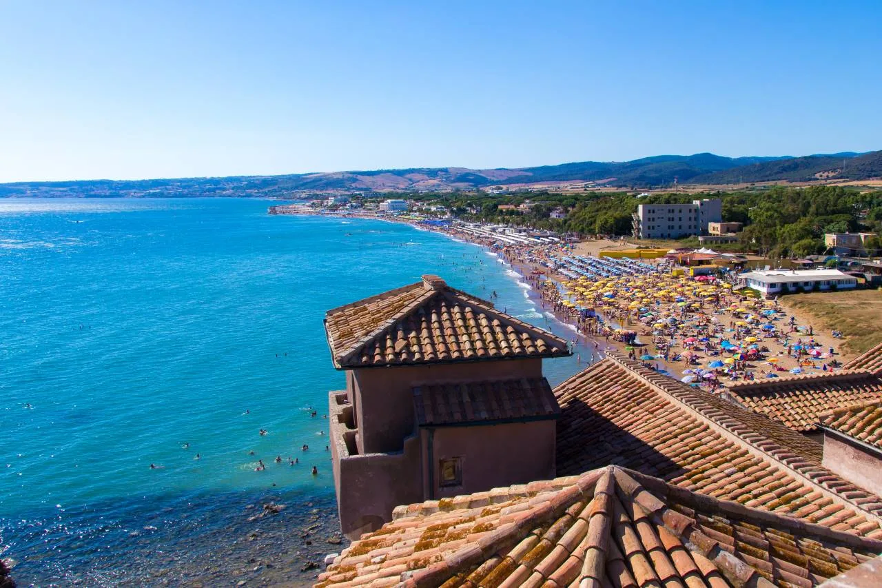 Castello di Santa Severa e la sua spiaggia