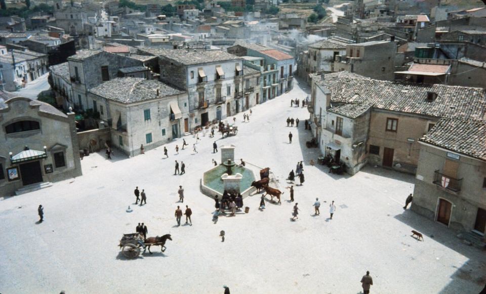 Nuovo Cinema Paradiso, Palazzo Adriano