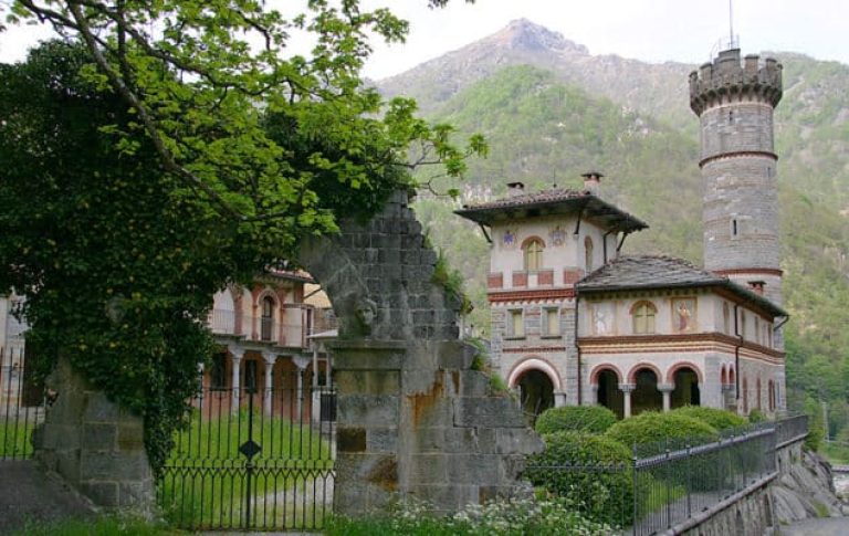 Rosazza, Pentedattilo e Craco: un tour all’insegna di borghi del mistero