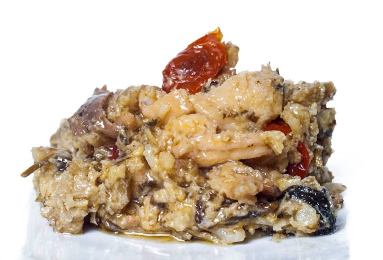 u cunigghiu is a recipe of the Christmas tradition - Gandolfo Cannatella shutterstock_350322797