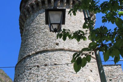 Castello di Vogogna, la roccaforte che domina la Val d’Ossola