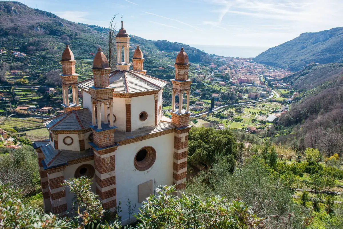 Fabio Lotti shutterstock 613296488