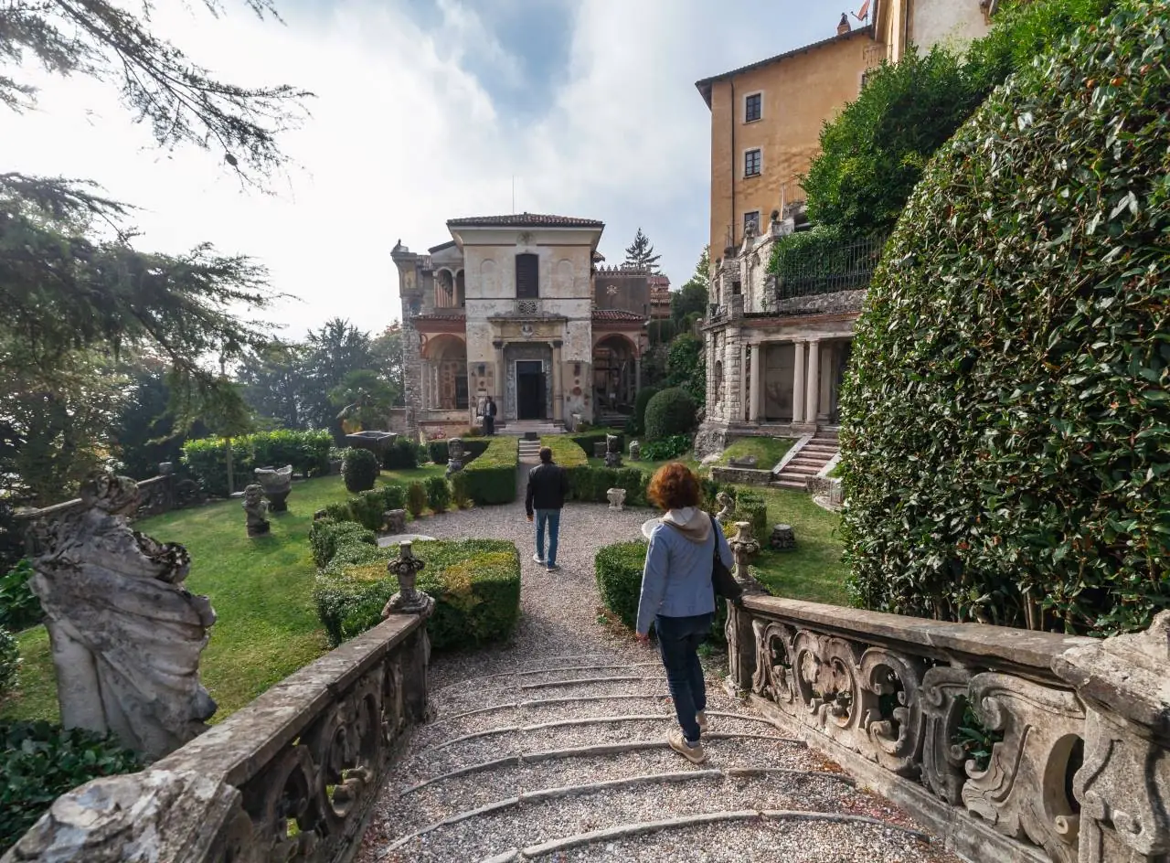 Sacro Monte Depositphotos 222575384 XL