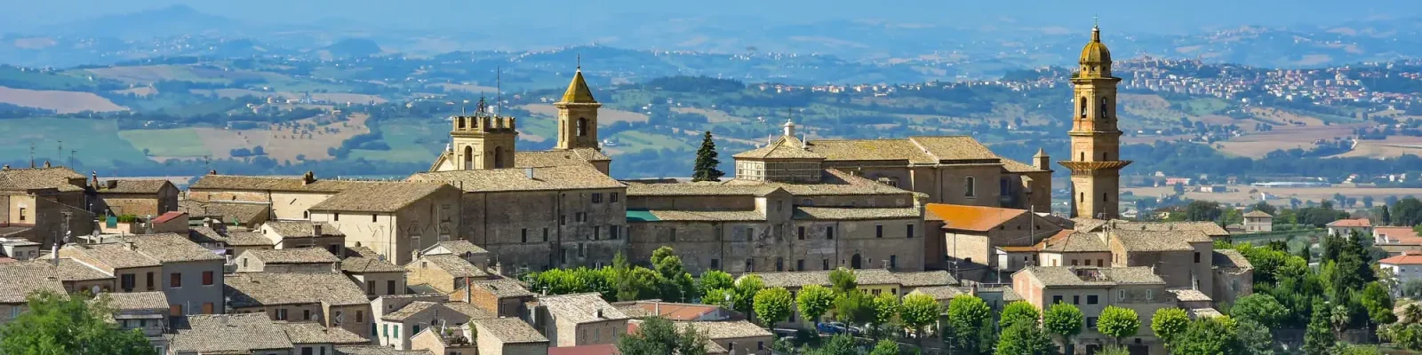 Macerata - Depositphotos_464287842_L