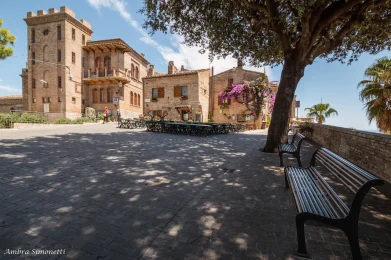 Torre di Palme - Ambra Simonetti