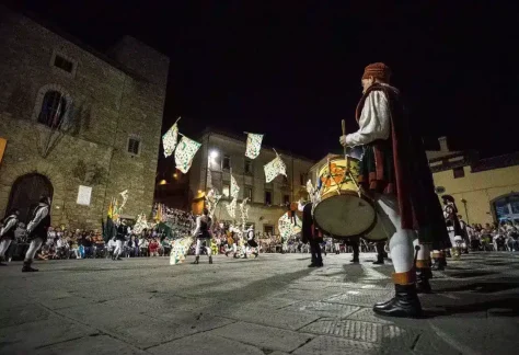 Gara di Musici e Sbandieratori Castiglion Fiorentino 1