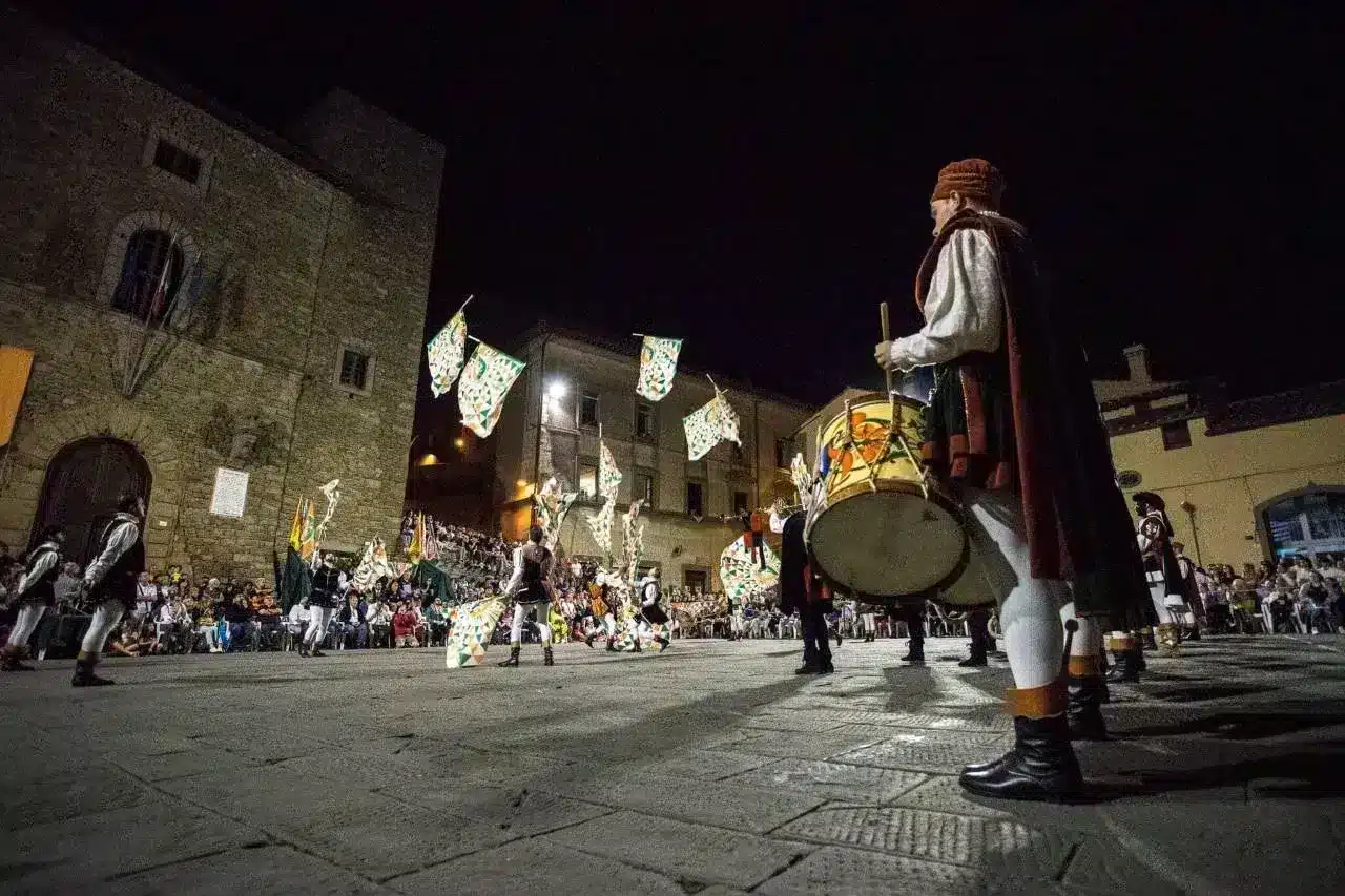 Gara di Musici e Sbandieratori Castiglion Fiorentino 1