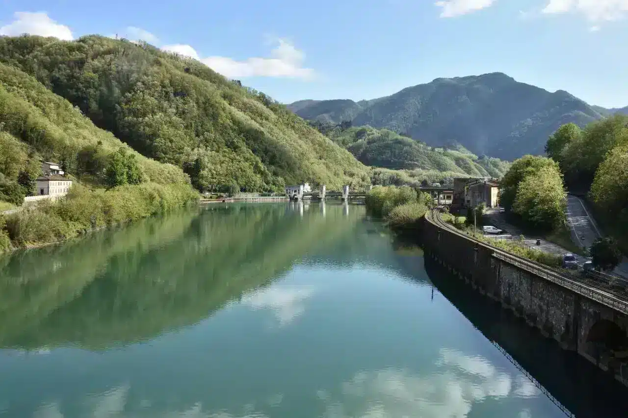 Fiume Serchio a Borgo a Mozzano grasso.gino flickr