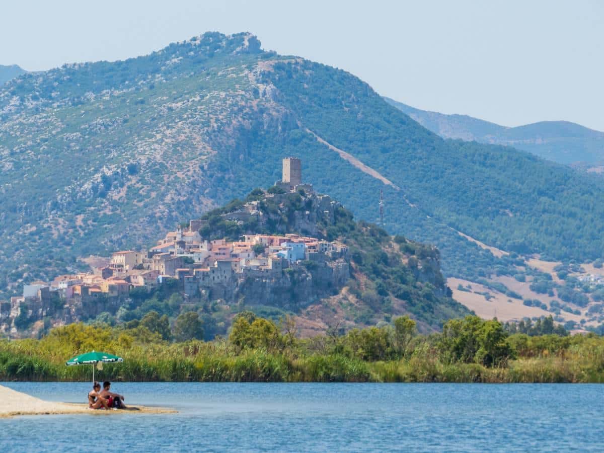 Castello della Fava di Posada Ph. Diego Fiore shutterstock 633737387