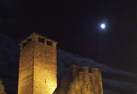 Castello e luna