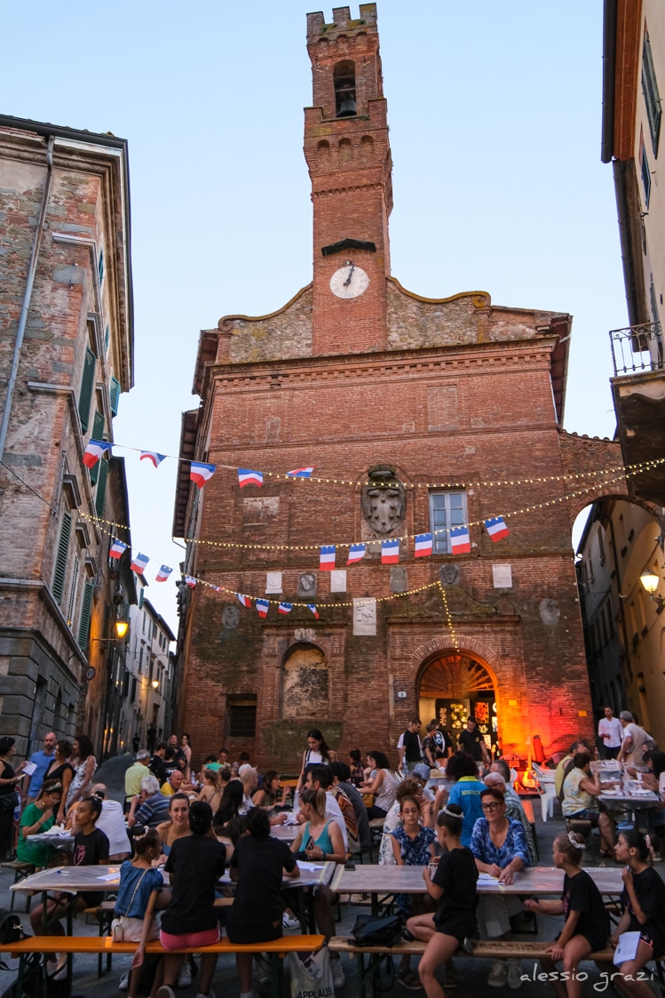 L’incantaborgo, Sinalunga