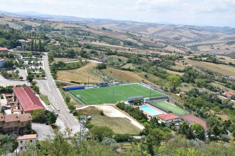 Impianti sportivi e area camper a Savignano Irpino