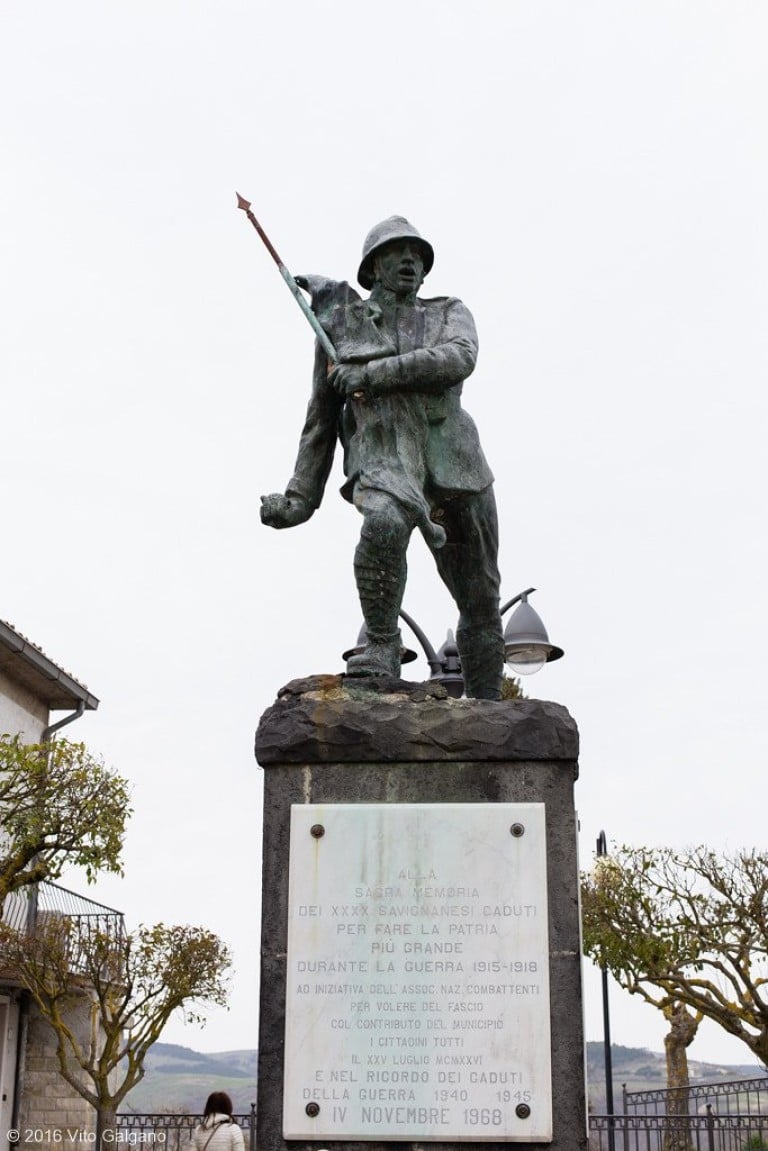 Monumento ai caduti, Savignano Irpino - foto di Vito Galgano
