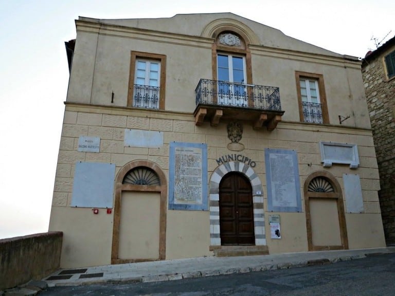 Municipio di Bibbona - foto di Matteo Bimonte