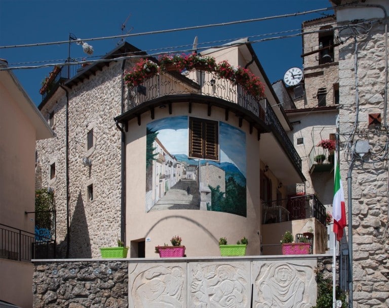 Scontrone - murales