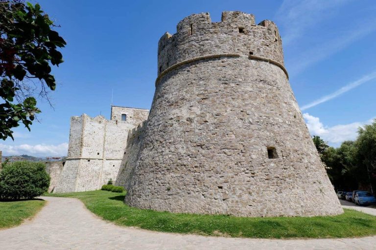 Castello Angioino Aragonese