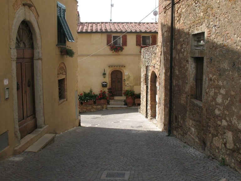 Vicoli di Bibbona - foto di Medé Libé