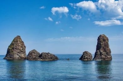 area marina protetta isole ciclopi - faraglioni