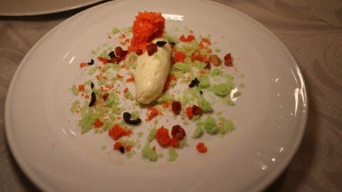 Sweet summer surprise: Pecorino Crotonese DOP also stars in desserts 8 Tomato and basil sponge bread
