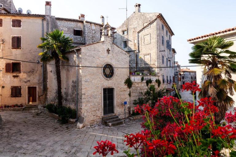 Bale, Chiesa di Sant'Elena