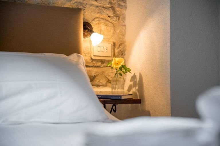 Borgotufi Albergo Diffuso