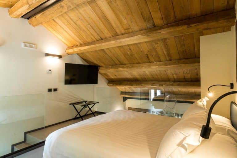 Borgotufi Albergo Diffuso