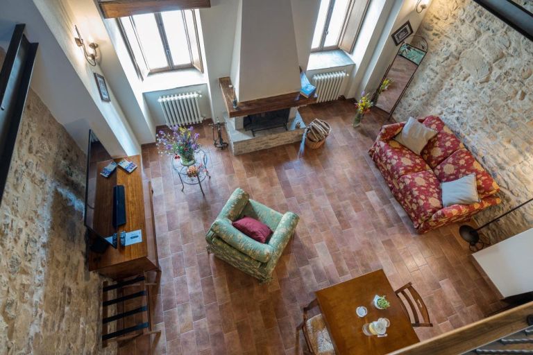 Borgotufi Albergo Diffuso
