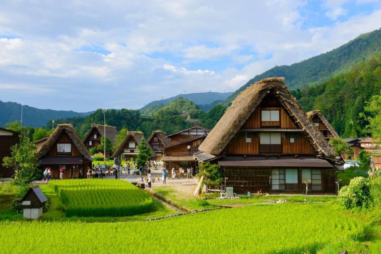 Gassho-zukuri