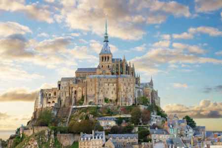 Mont-Saint-Michel-e-labbazia.jpg