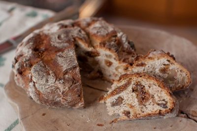 Bisciola valtellinese: the Alpine dessert that smells of tradition