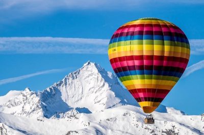Hot air balloon flight in Aosta: a unique experience over the Alps
