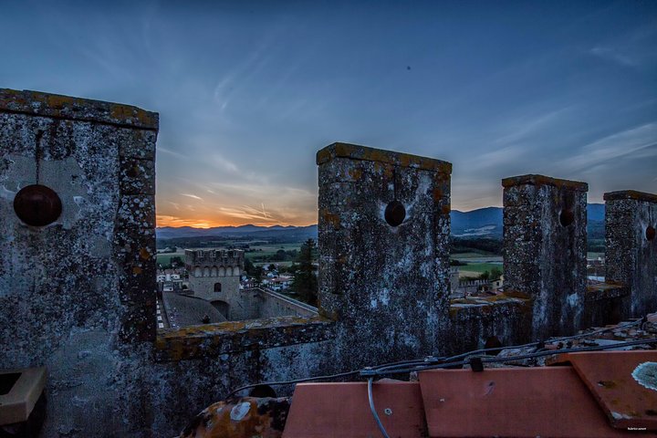 Guided tour and aperitif on the battlements of Scarperia Castle