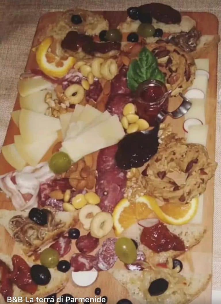B&B La Terra di Parmenide