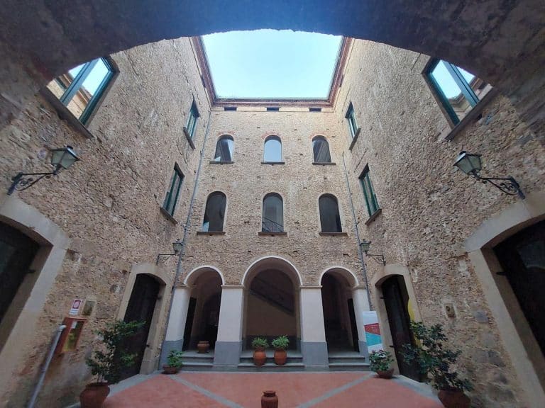 Palazzo Alario