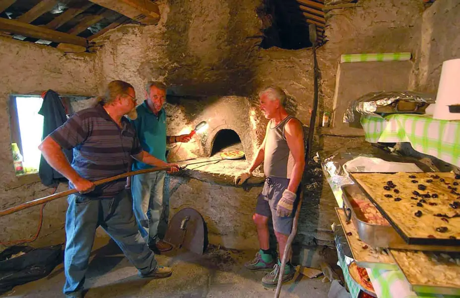 Ostana_forno_comunitario
