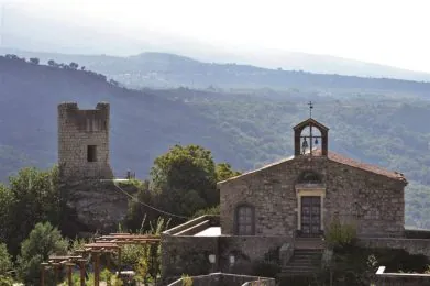 torre_u_Cannizzu_e_chiesa_San_Vincenzo