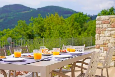 Farmhouse Hegemone