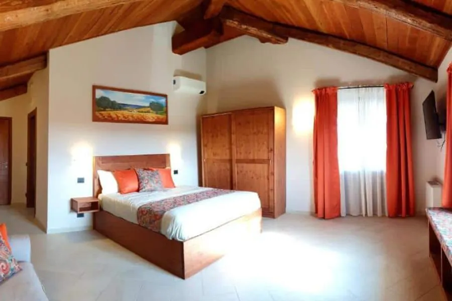 Farmhouse La Desiderata
