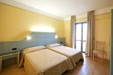 Hotel Mondial
