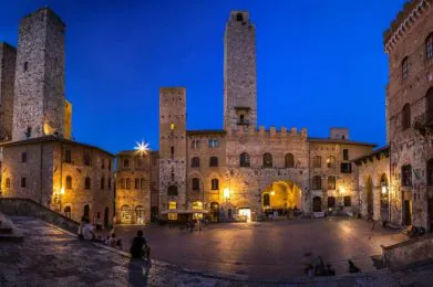 San Gimignano si prepara a tornare... ai secoli bui