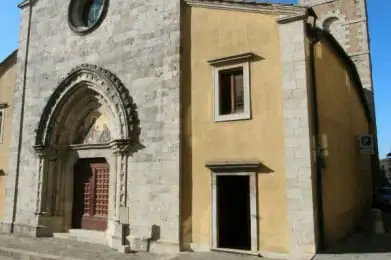 Collegiata-dei-Santi-Leonardo-e-Cassia