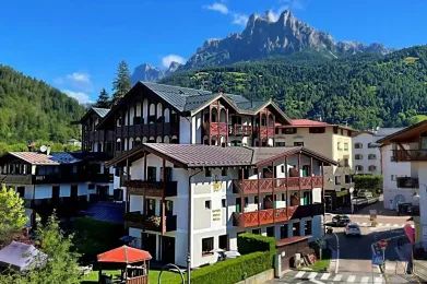 Hotel Isolabella estate in Trentino