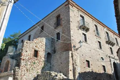 Mesiani-Palace