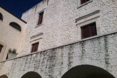 Palazzo-Monacelle-e-Chiesa-dellAddolorata