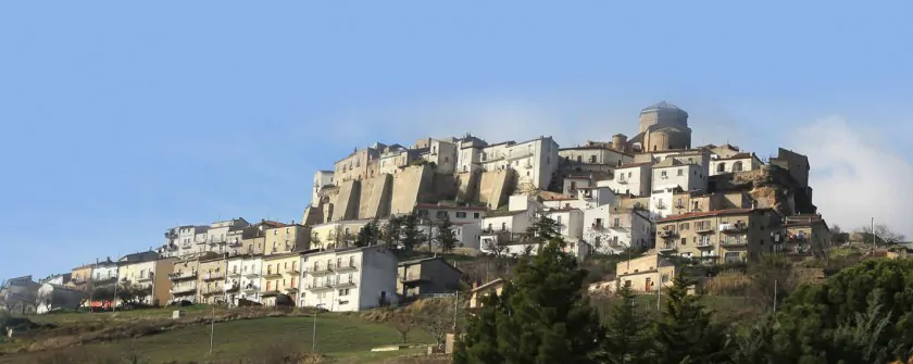 Potenza: trip to the villages of Acerenza and Venosa